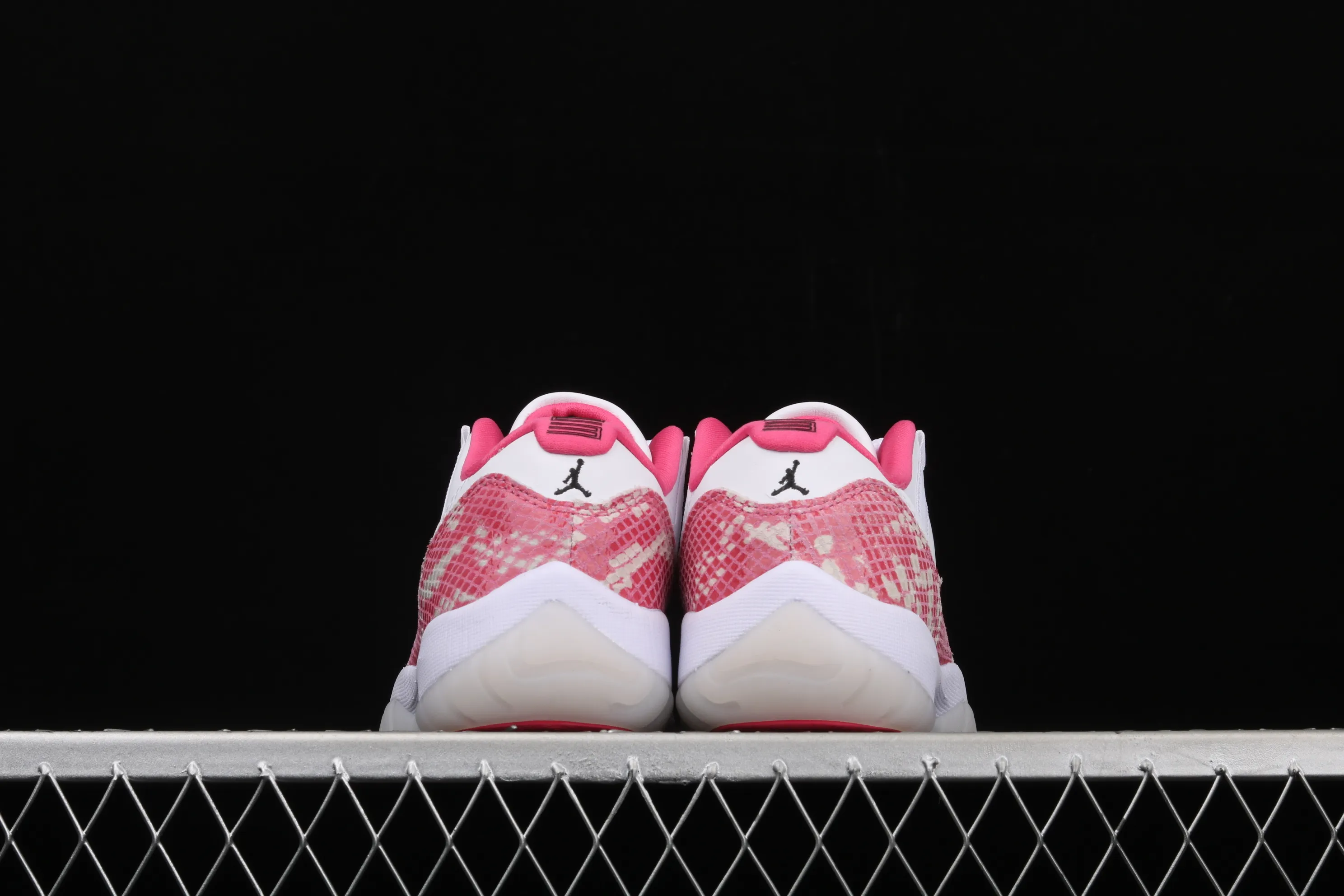 All categories Air Jordan Jordan series basketball shoes Air Jordan 11 X version Air Jordan 11 Low Retro "Snakeskin" AJ11 Joe 11 pink snake pattern AH7860-106